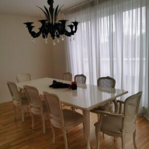 Esstisch Weiss massive Schreinerarbeit +8.Stühle von L. Ashley 2 mit Armlehne, NP 6000