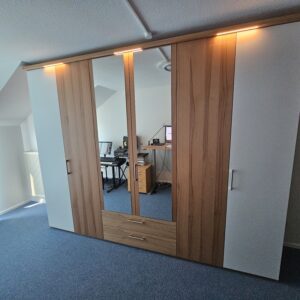 neuer Drehtürenschrank "Venda" 6-türig mit Spiegel und Lichtleiste 299,2x232,5x57,5