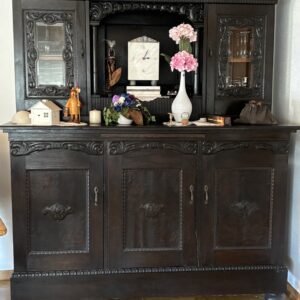 Antiker Schrank