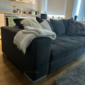 Sehr bequemes Sofa