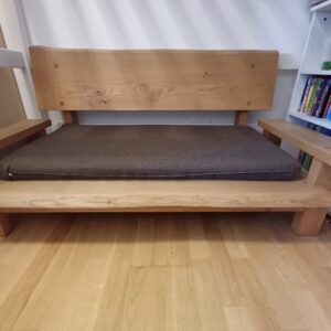Wood Bench with TEMPUR mat