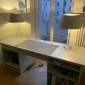 Schreibtisch