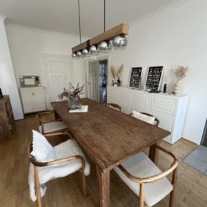 Holztisch