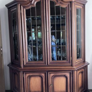 Esszimmerschrank