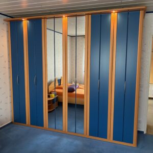 Schlafzimmerschrank