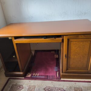 Schreibtisch